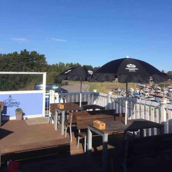 Home By The Sea In ラスティントン エクステリア 写真